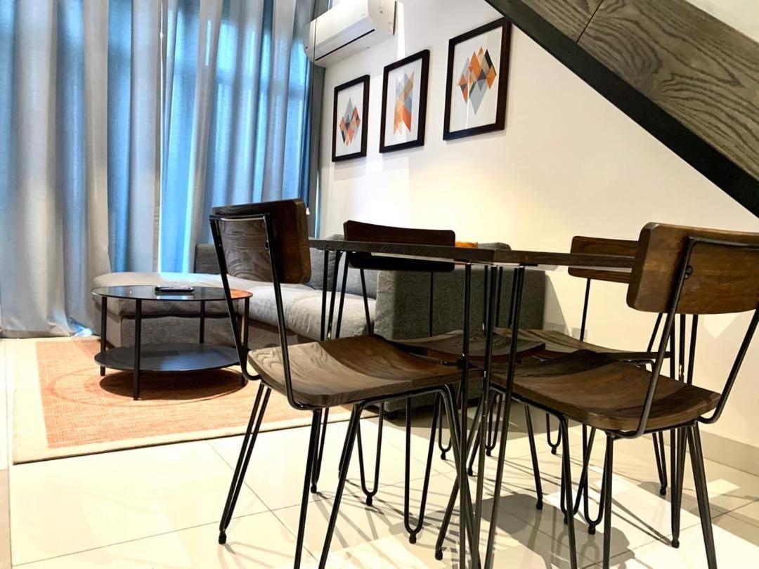 אקרה One Bedroom Apartment At A Embassy Gardens Cantonments מראה חיצוני תמונה