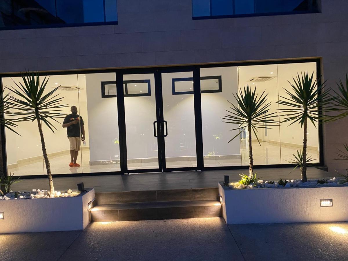 אקרה One Bedroom Apartment At A Embassy Gardens Cantonments מראה חיצוני תמונה